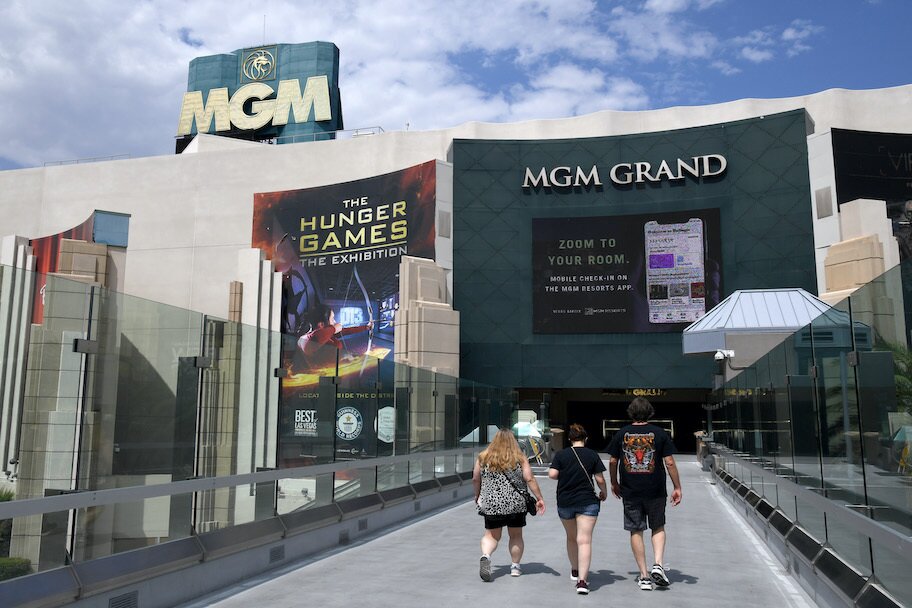 mgm resorts hotel casino layoffs 2019